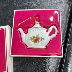 Royal Albert fine China ornament